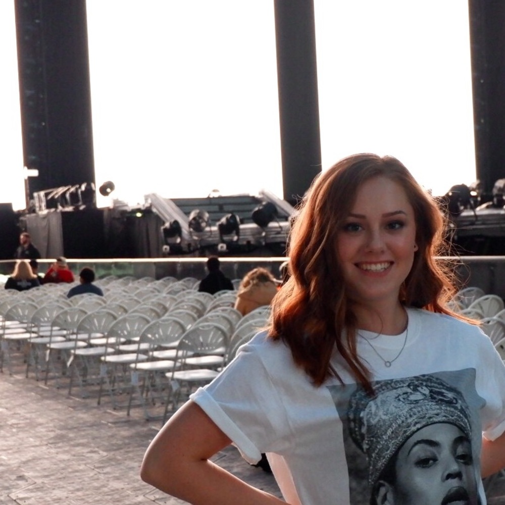 Meet your Posher, Olivia
